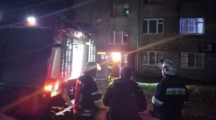 В Запорожье ночью произошел пожар в многоэтажке