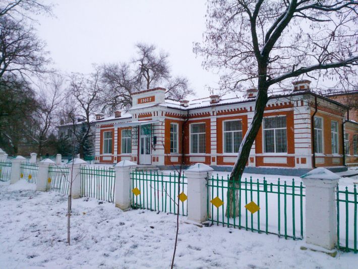 В Мелитопольском районе несколько школ перерегистрировали на россию (фото)