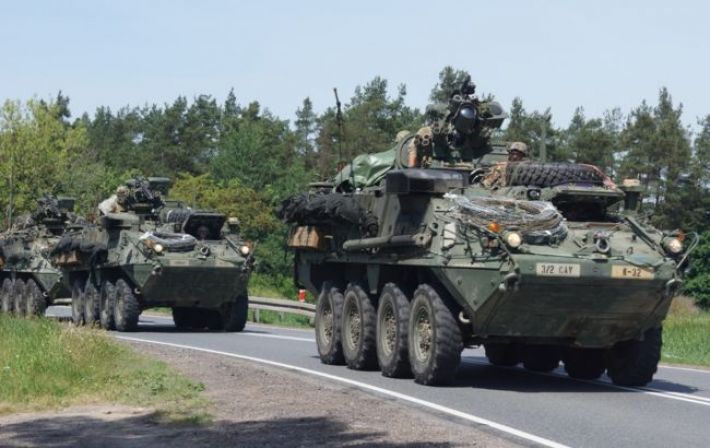 БТРы Stryker и новые ракеты для HIMARS: что известно об оружии, которое может получить Украина