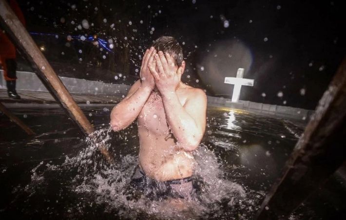 Рашисты в Мелитополе устроили фарс на Крещение (видео)
