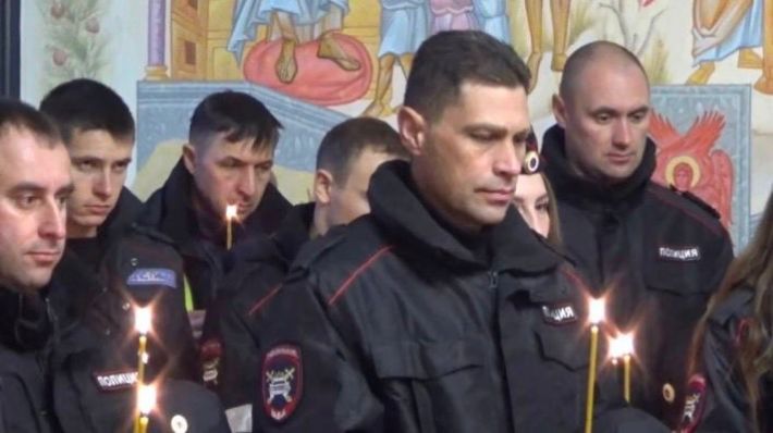 Предатели полицейские уже начали вывозить своих жен и детей из Мелитополя