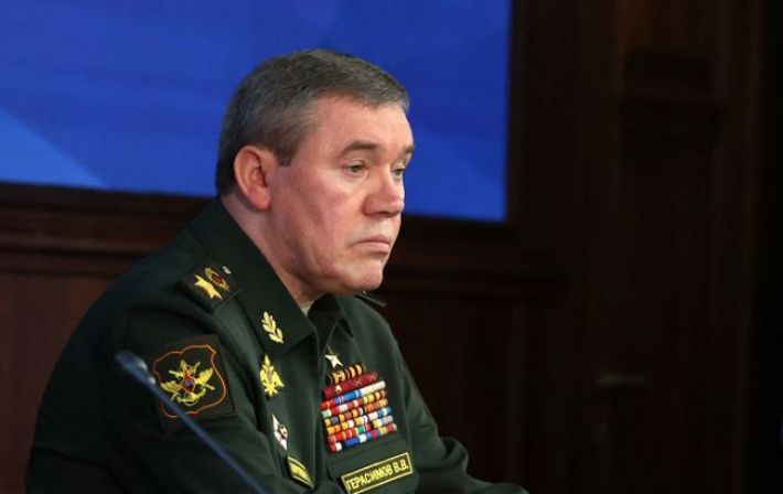 Герасимов увольняет способных генералов, выстраивая иерархию под себя, - британская разведка
