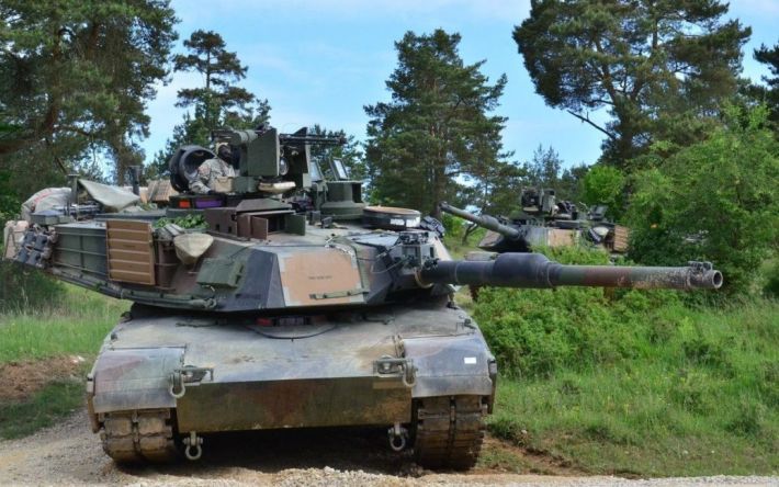 Байден готов передать 10 танков Abrams Украине, чтобы повлиять на Германию — CМИ