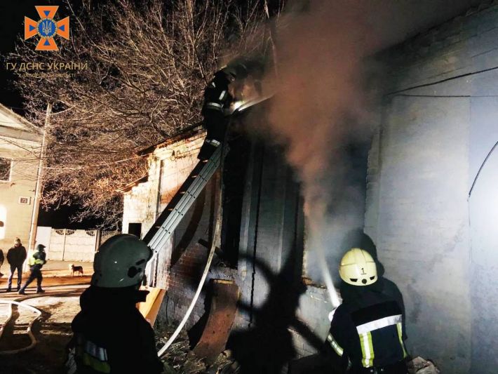 В жилом доме Запорожья произошел смертельный пожар (фото)