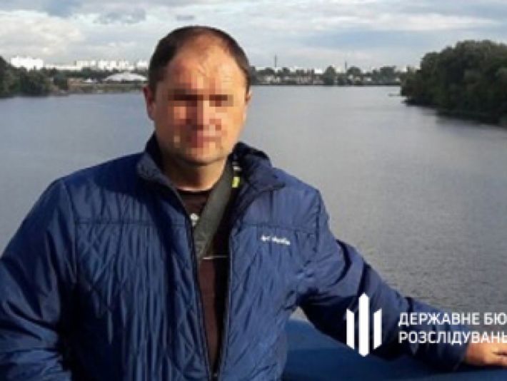 В Запорожской области разоблачили экс-правоохранителя, который проводит массовые обыски