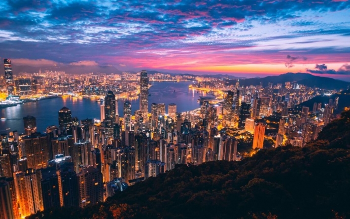Гонконг раздает пол миллиона бесплатных авиабилетов