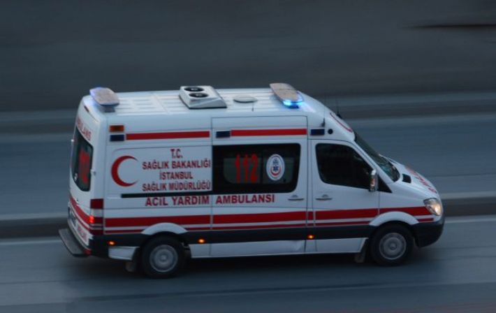 В Турции сообщают о почти 300 жертвах землетрясений и более 2 тысячах пострадавших