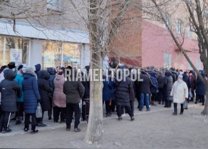 Плакали ваши денежки – как у жителей Мелитополя оккупанты по второму кругу деньги за интернет собирают (фото)