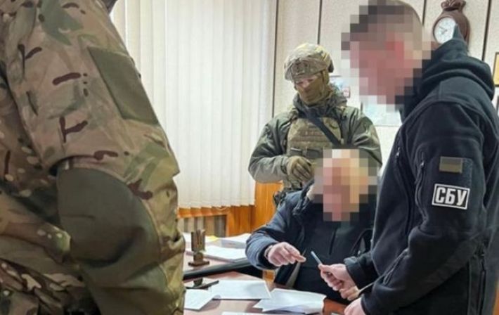 Сотрудничал с ФСБ и наводил удары по Киеву. СБУ задержала работника 