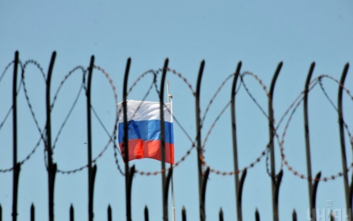 Почему иностранцев призывают немедленно уезжать из РФ и Беларуси: ответ эксперта
