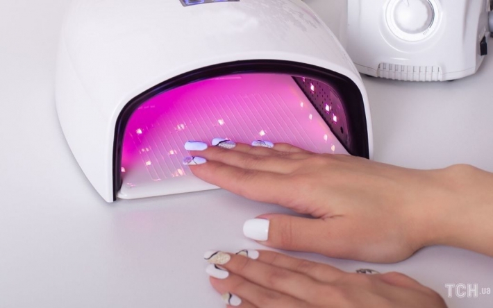 Вредят ли УФ-лампы для маникюра коже рук