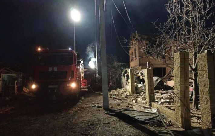 Россияне ночью ударили ракетами по Павлограду: есть жертва и семь пострадавших