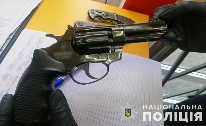 В Запорожье задержали мужчину, который устроил стрельбу в кафе