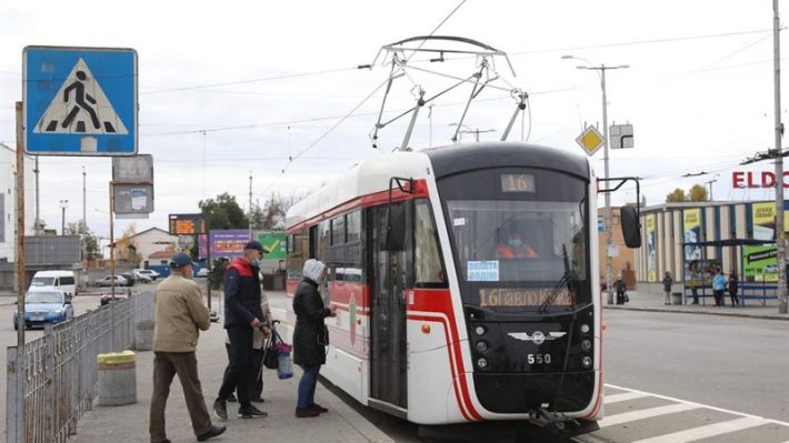 Робота громадського транспорту в Запоріжжі 27 лютого