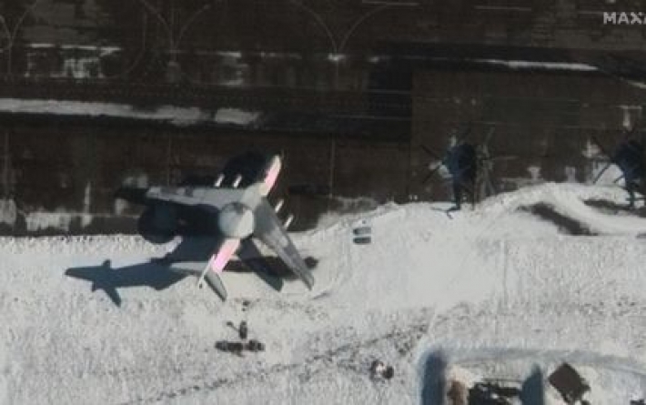 Аэродром "Мачулищи" сняли со спутника после удара по самолету А-50У (фото)