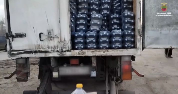 Житель Краснодара завез в Мелитополь три тысячи литров контрафактного алкоголя (фото)