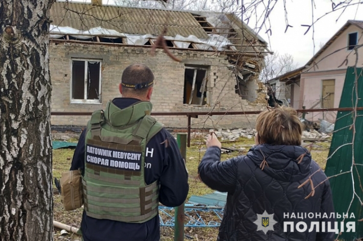 У Степногірську врятували пораненого дідуся, у якого був зруйнований будинок