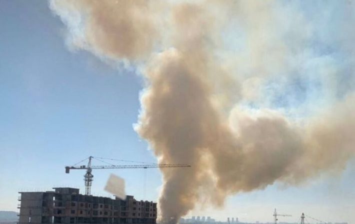 У російському Краснодарі стався вибух в районі льотного училища (фото, відео)