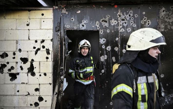 Во Львовской области российская ракета упала в жилой зоне: четыре человека погибли