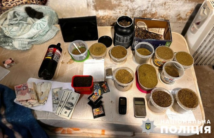 У Запорізькому районі поліція виявила два кілограми марихуани (фото)