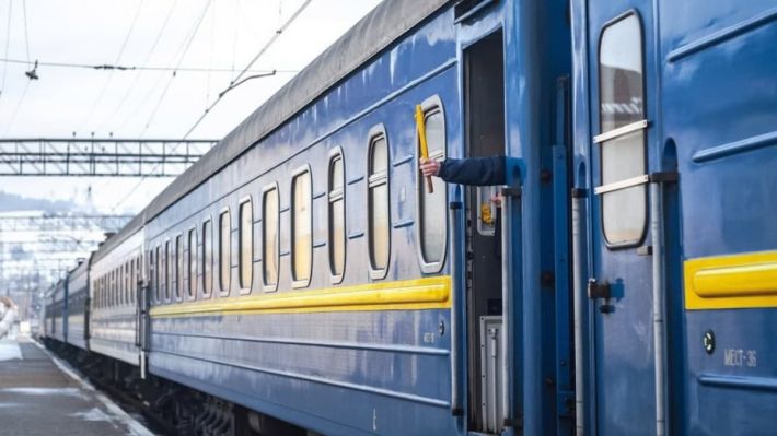 Из Запорожья курсирует бесплатный эвакуационный поезд во Львов: расписание