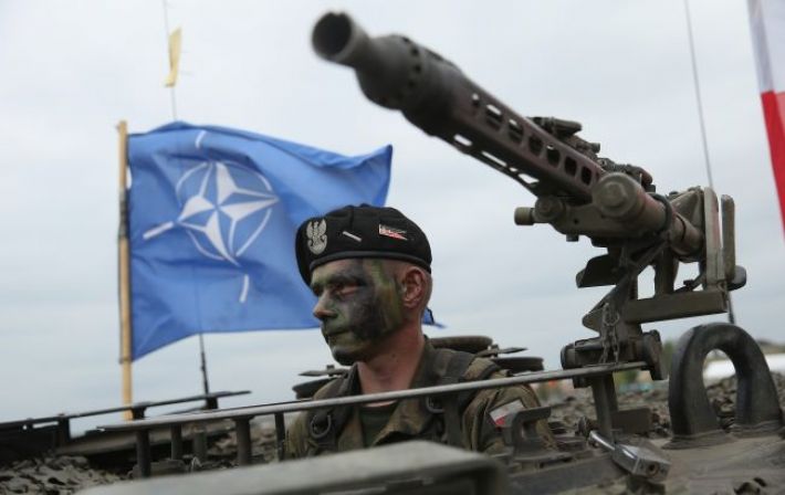 НАТО хочет направить до 300 тысяч солдат к границе с РФ, но есть нюансы, - Politico