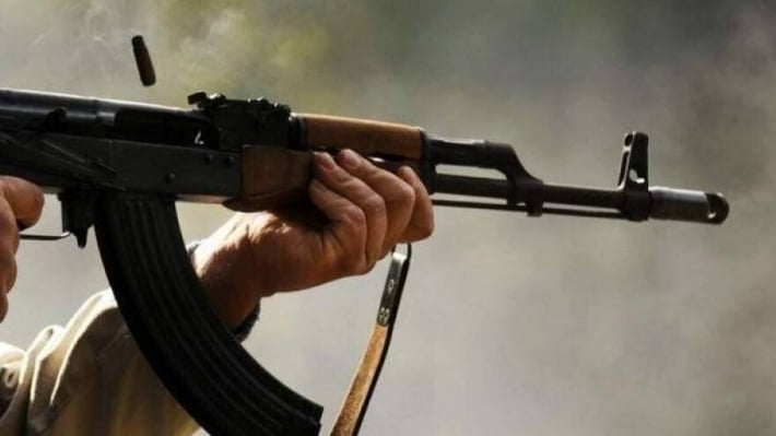 В Гуляйполе мужчина отобрал оружие у бойца нацгвардии и устроил стрельбу