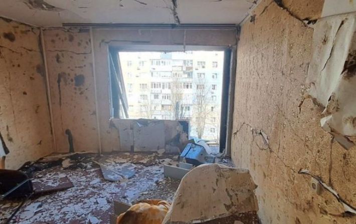 Взрыв газа в многоэтажке Кропивницкого: есть пострадавший, двух людей спасли (фото)