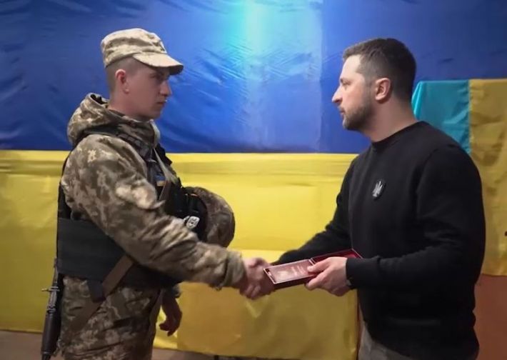Зеленський приїхав на передову в Запорізькій області (фото, видео)
