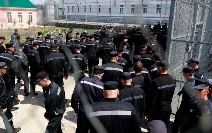 В России исчезли 17 тысяч заключенных из тюрем в 35 регионах — СМИ