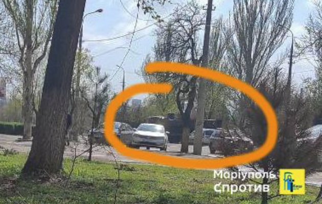 Оккупанты перебрасывают танки через Мариуполь в направлении Бердянска