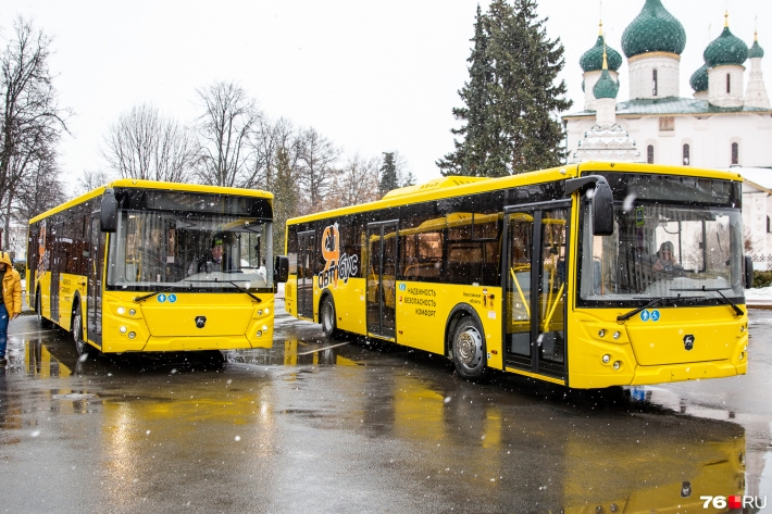 Стали известны маршруты Запорожских автобусов до кладбищ