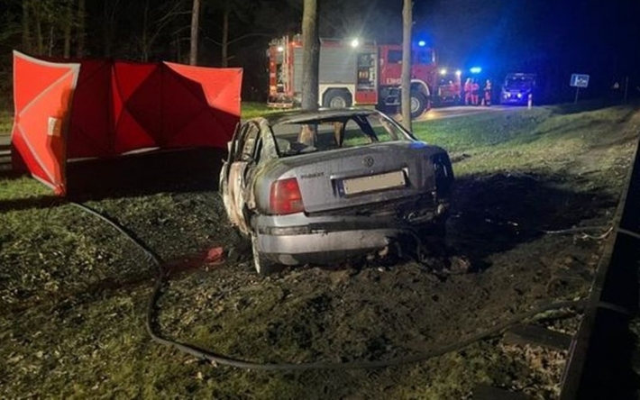 В Польше в авто заживо сгорело два человека: подробности трагедии