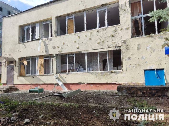 Российские нацисты в Запорожской области ударили из "Града" по детсаду (фото)