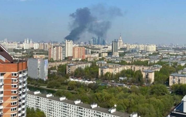 В центре Москвы крупный пожар в элитном ЖК (видео, фото)