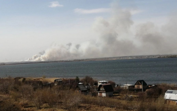 В России произошел еще один пожар: готовится эвакуация населения (видео)