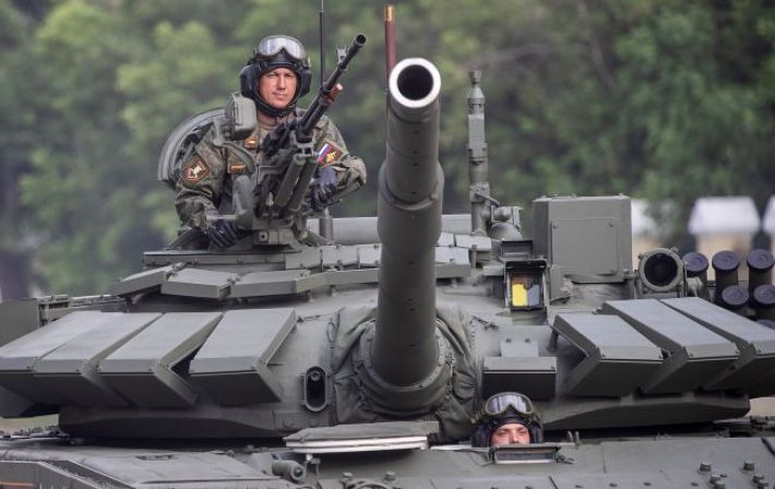 В Мариуполе впервые зафиксировали перемещение российских танков Т-90, - Андрющенко
