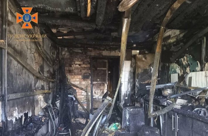 В Запорожском районе ликвидировали возгорание двух жилых домов