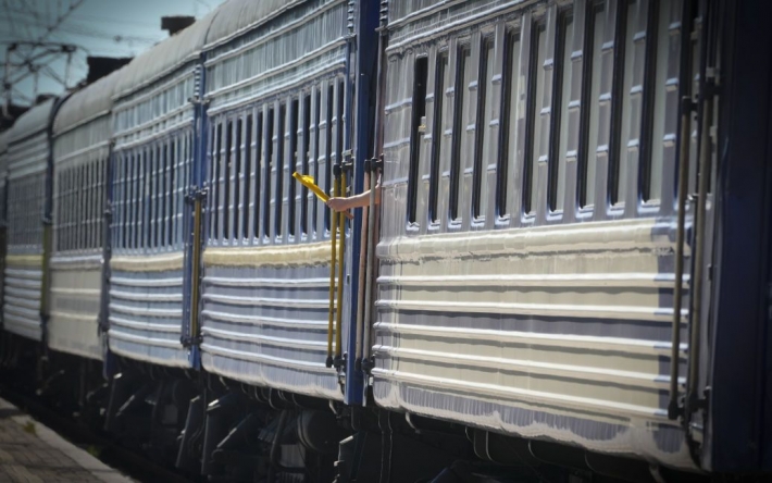 Россия на вокзале Херсона обстреляла пассажирский поезд, есть пострадавший: первые подробности