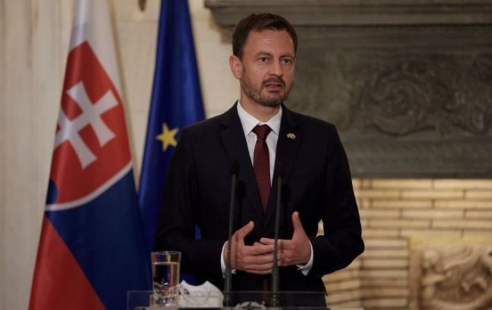 За несколько месяцев до выборов. Премьер Словакии подал в отставку