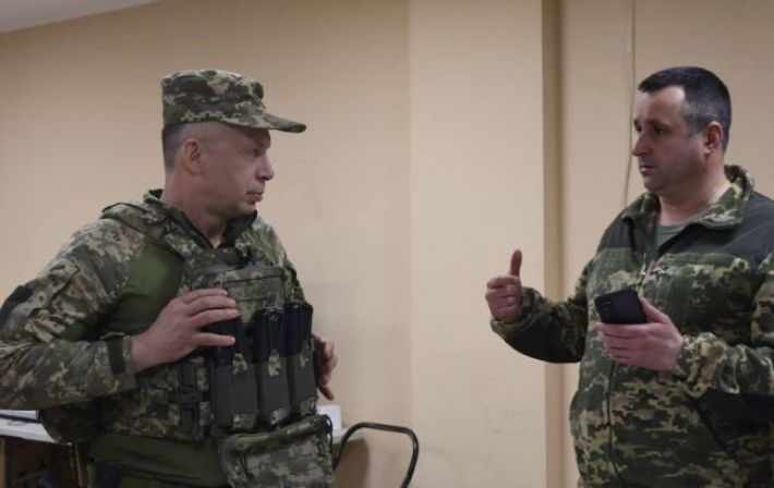 Войска РФ проводят перегруппировку, чтобы взять под контроль Бахмут до 9 мая, - Сырский