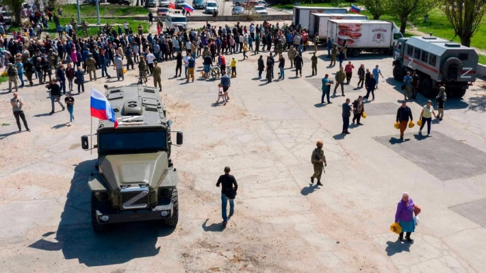 В Бердянск эвакуируют больше военных, чем гражданских
