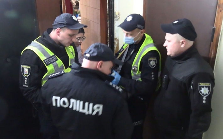 Ужасное убийство в Киеве: мужчина закрылся в комнате с женщиной и издевался, пока она не умерла (фото)