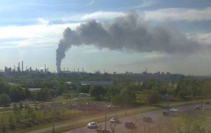 В Подмосковье мощный пожар, горят склады недалеко от ТЭЦ (фото, видео)