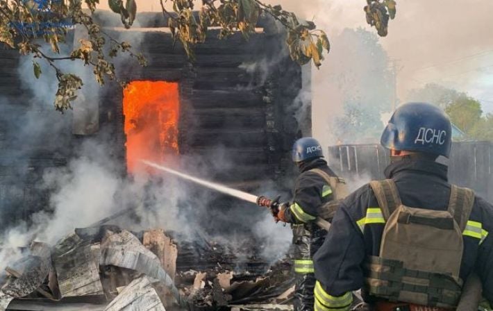 РФ атаковала приграничье Украины из минометов и авиации: начались пожары, есть раненые