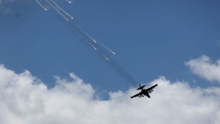 Летіли бомбити Україну. З'явилися деталі про літаки і гелікоптери, що впали в РФ