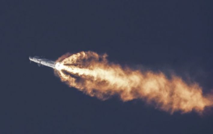 SpaceX вывела на орбиту очередную партию спутников Starlink: видео запуска ракеты