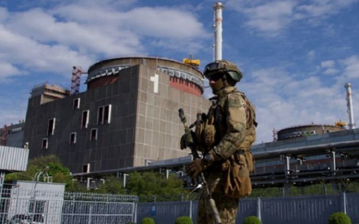 Оккупанты существенно увеличили количество солдат на Запорожской АЭС