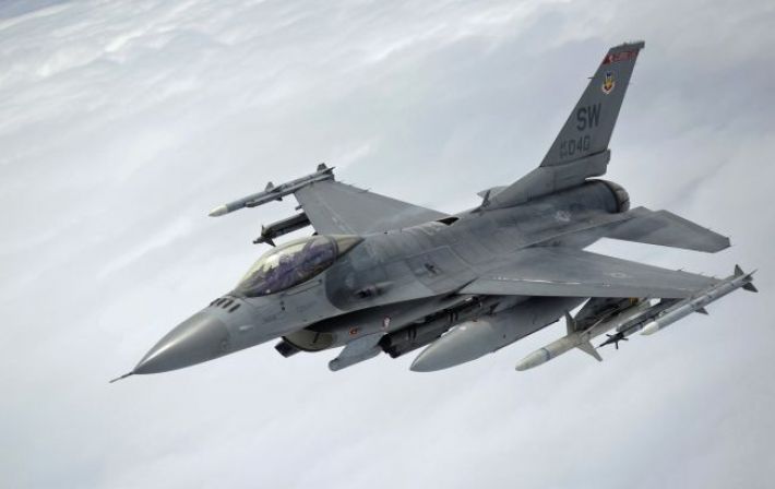 Бельгія готова навчати українців пілотувати F-16, однак є нюанс