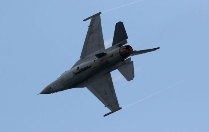 В Конгрессе США просят Байдена разблокировать поставки F-16 для Украины, - NYT